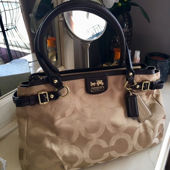 Coach handbag - Picture 1 of 8